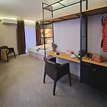 Хотел Микадо - Онлайн Self Check-In Hotel 3*