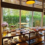 Хотел Микадо - Онлайн Self Check-In Hotel 3*