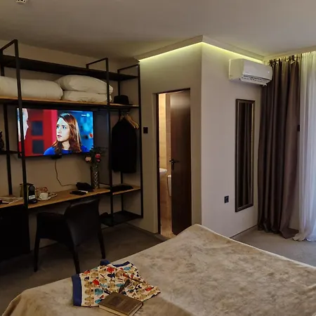 микадо - онлайн Self Check-in Hotel Burgas City