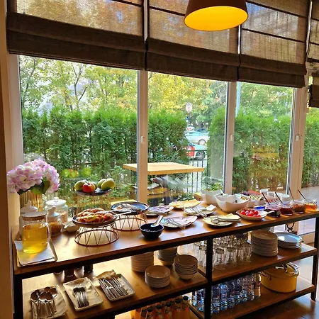 Хотел Микадо - Онлайн Self Check-In Hotell 3*