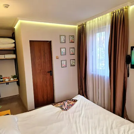 микадо Hotel