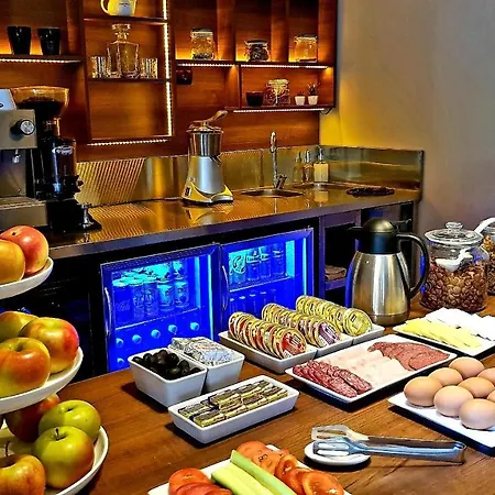 Хотел Микадо - Онлайн Self Check-In Hotel