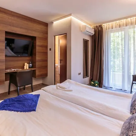 микадо - онлайн Self Check-in Burgas